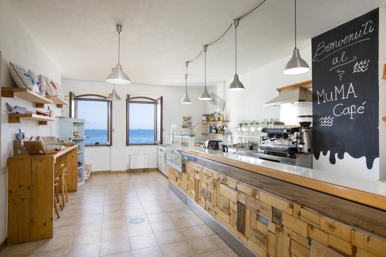 Muma Hostel SantʼAntìoco Exteriör bild