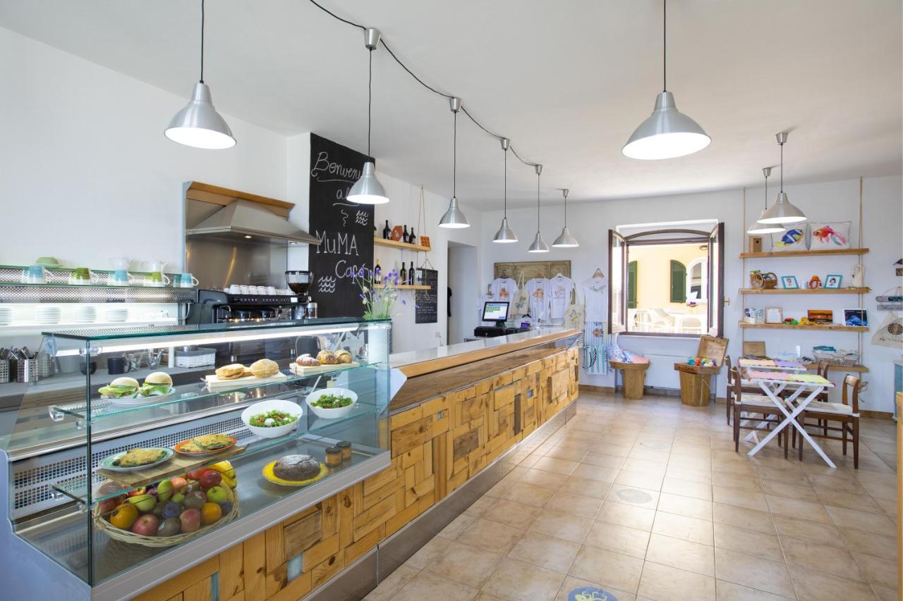 Muma Hostel SantʼAntìoco Exteriör bild